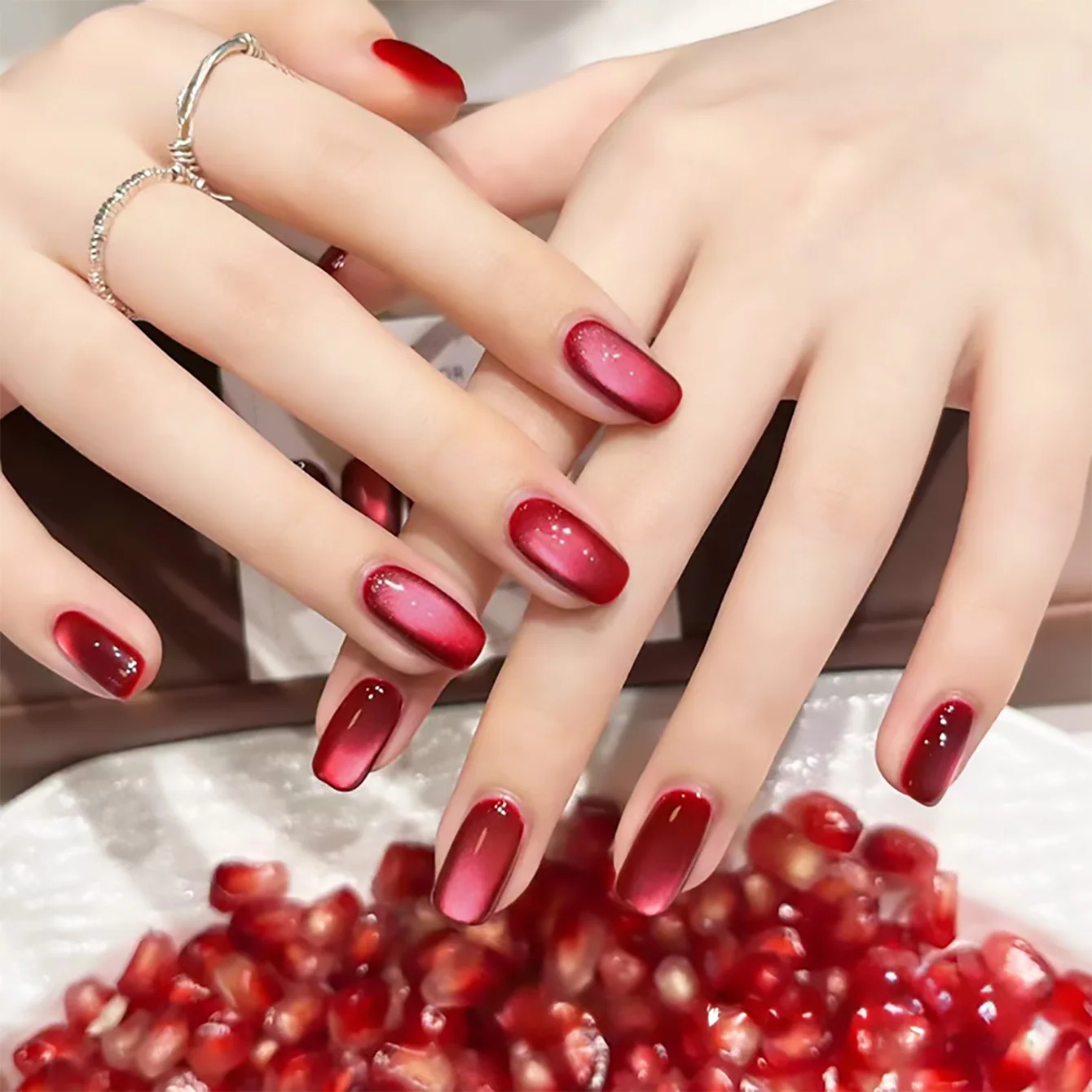 1개 PSK 레드 석류색 캣아이 젤 네일 폴리쉬 기품 있는 화이트닝 반짝이는 와인 레드 글라스 비드 네일 아트 새해 네일