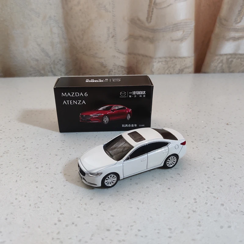 Diecast 1:64 Mazda 6 Mazda ATENZA 2020 Alloy Car Model Toy Collectible Ornament Souvenir Toys Cars