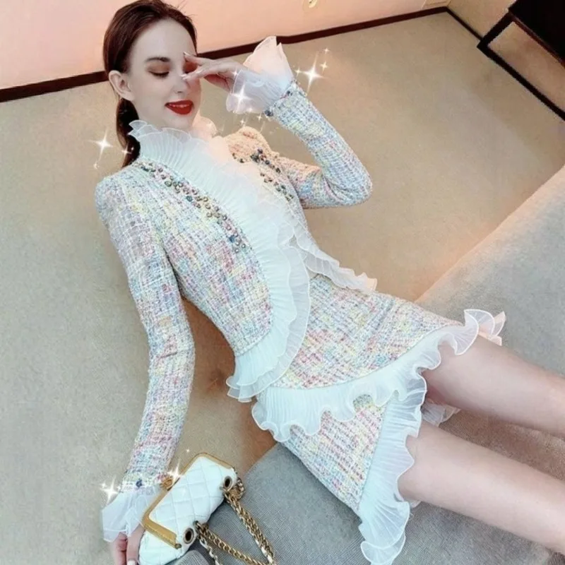 

Новинка 2026: Весенне-осенний французский комплект из двух предметов с вышивкой, модный, с эффектом омоложения, облегающий, с длинными рукавами, для создания элегантного образа