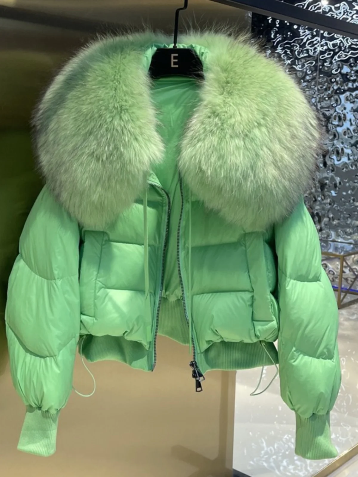 

2025 Women's Clothing High quality slim fur collar white duck down jacketAutumn Winter New 1102