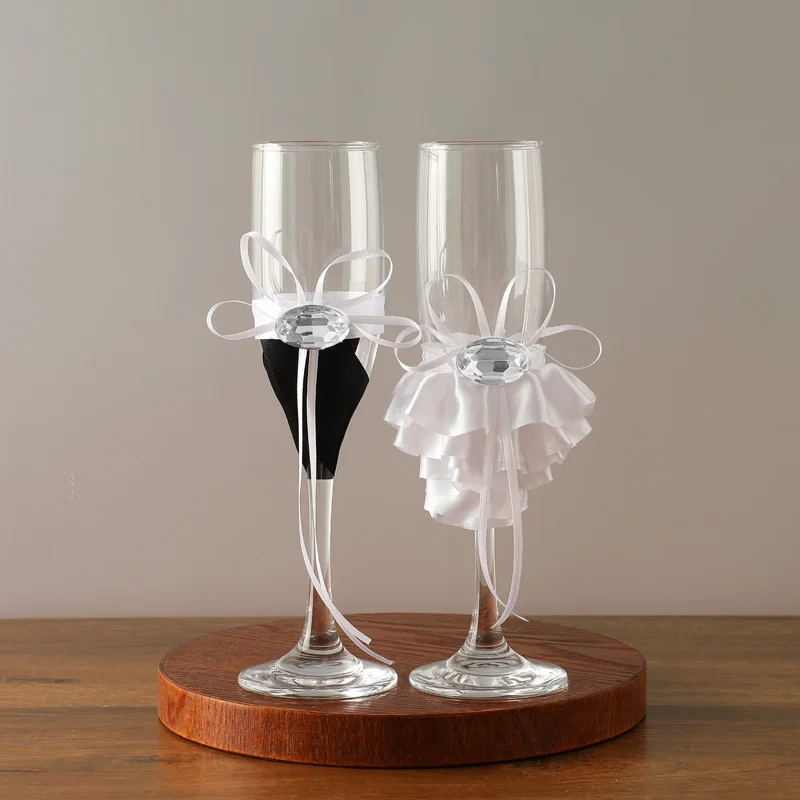 

Romantic Wedding Champagne Glass Set - Black and white bridal dress design: Handmade, simple and stylish