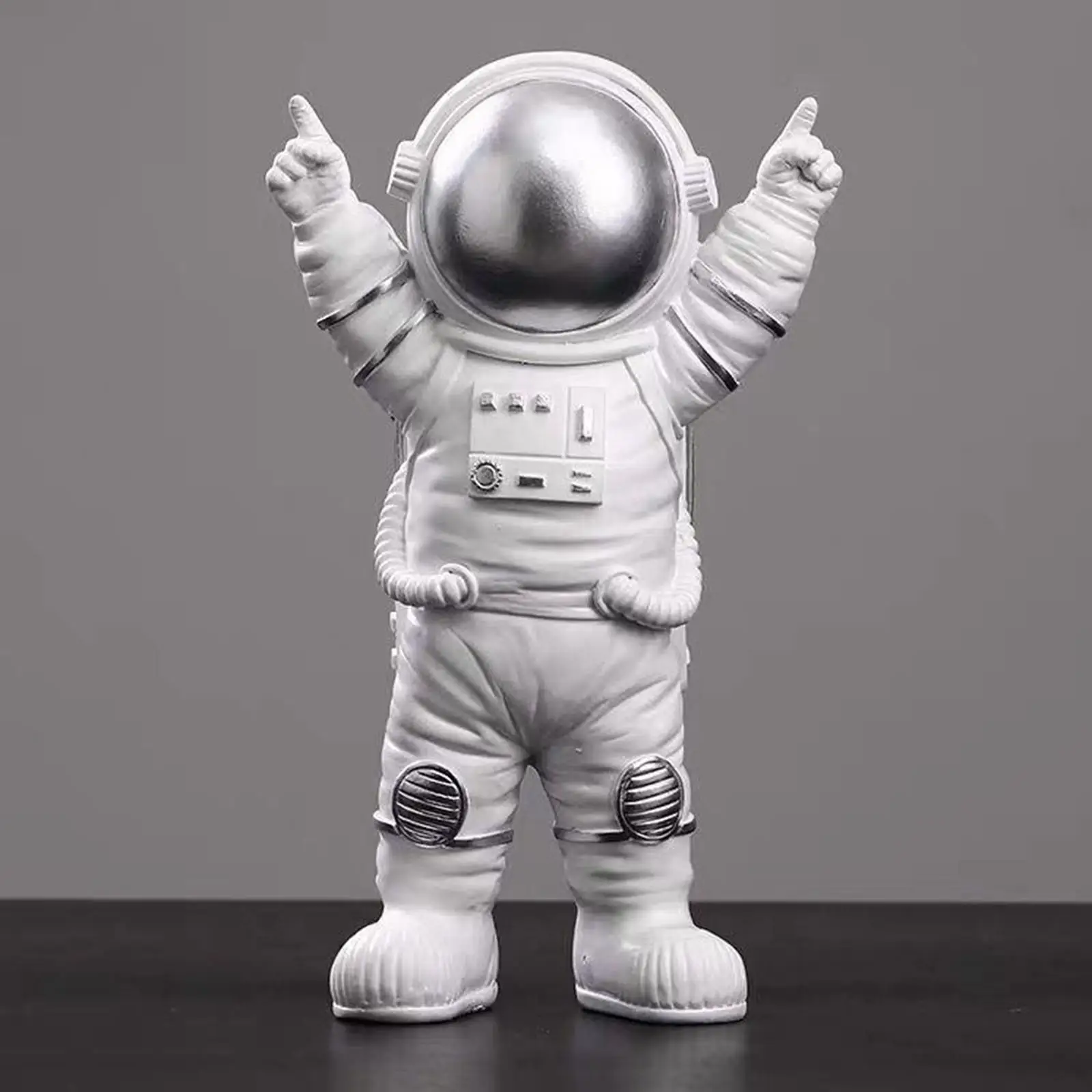 Ren Astronaut Spaceman Statue Ornament Home Office Desktop Figurine Decors lver 15x10x25CM