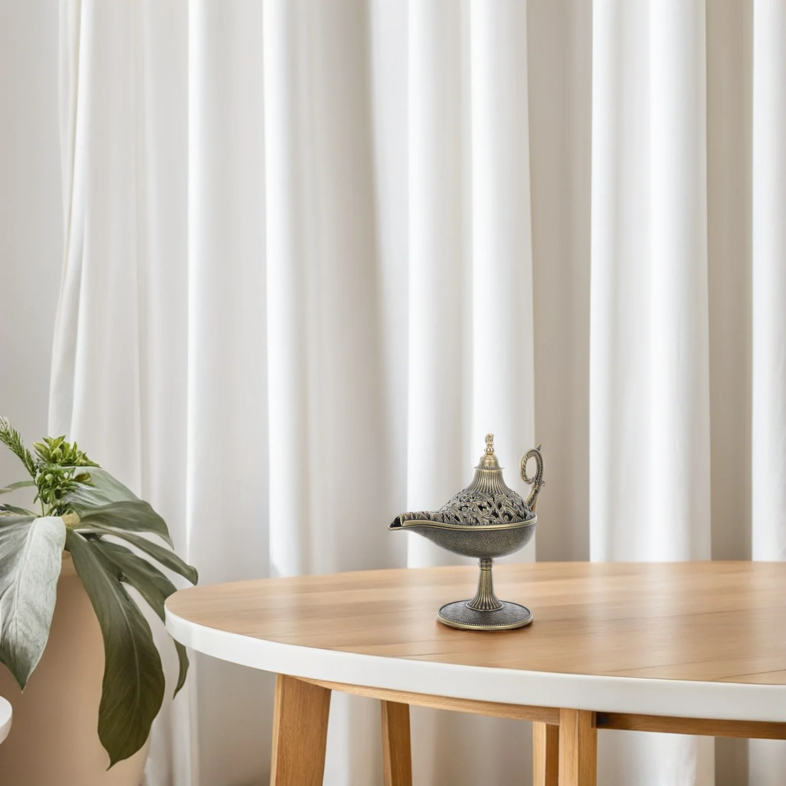 

Lamp Incense Burner Arabic Vintage Elegant Design Aromatherapy Censer for Meditation Tea Ceremony Home Tabletop Decoration