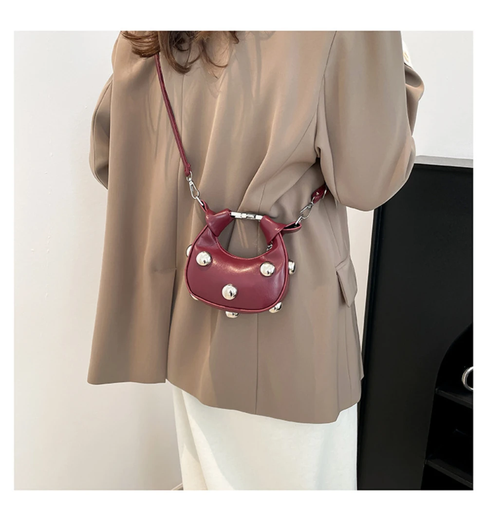 الموضة الراقية رصع حقيبة كتف صغيرة بولي Leather حقائب جلدية كروسبودي تصميم فاسق الإناث حزام قابل للتعديل حقائب اليد سستة مخلب