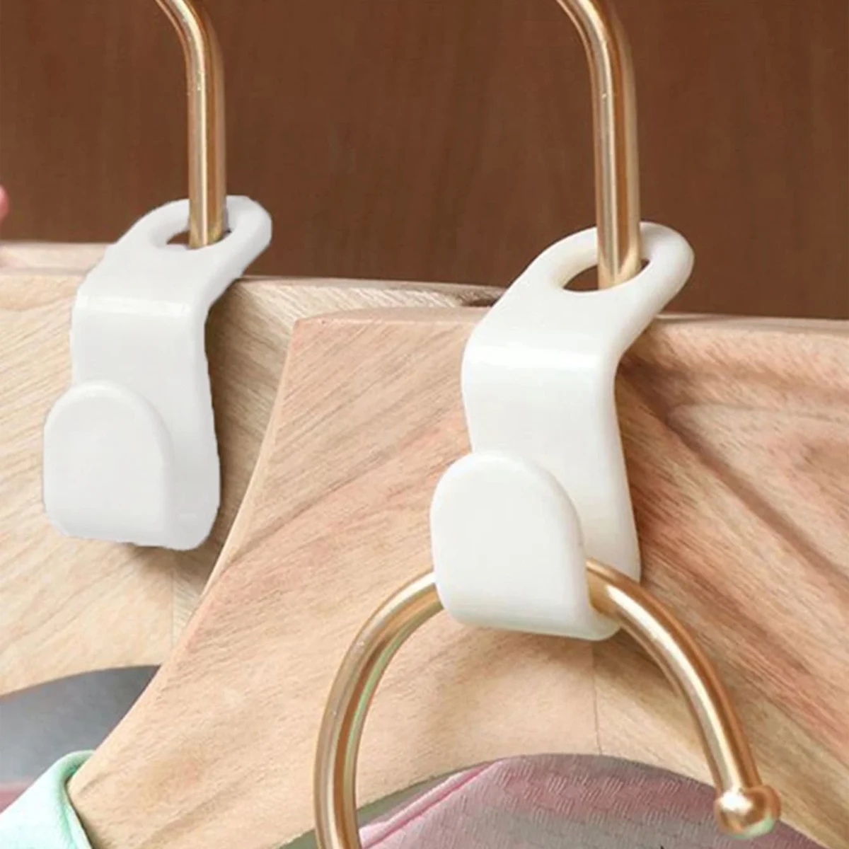 20pcs Space Saving Hanger - Clothes Connector Hooks, Stacking Space Saver, Closet Organizers and Storage Extender Home Supplies