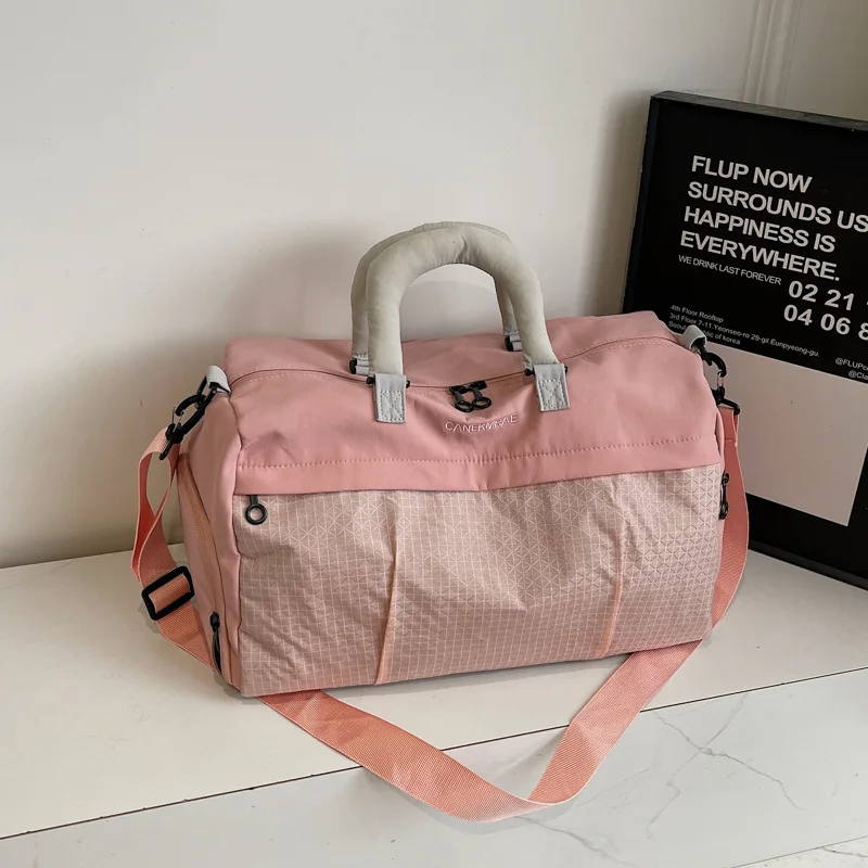 versatile-travel-tote-lightweight-duffel-with-crossbody-strap-multi-functional-hand-carry-large-capacity-bag-for-short-trips