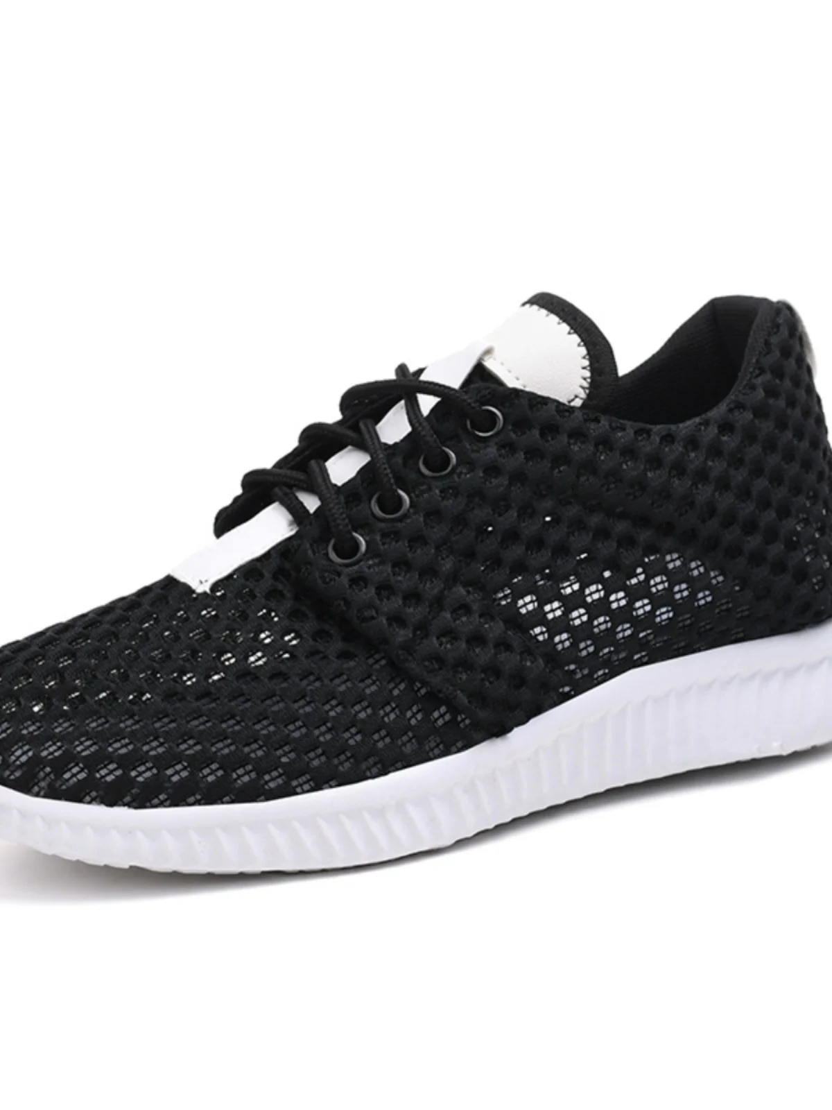 women\'s summer mesh shoes women\'s breathable mesh surface casual sports comfort mother\'s shoes anti slip soft sole  white shoe