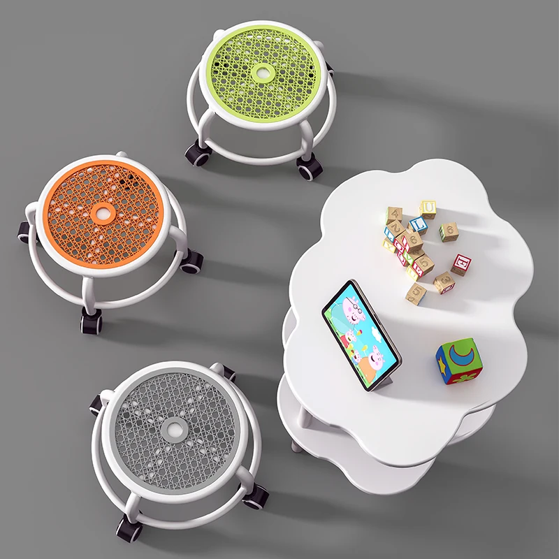 

Plastic pulley low stool beautiful seam universal wheel small stool with baby artifact comfortable does not take up space bath