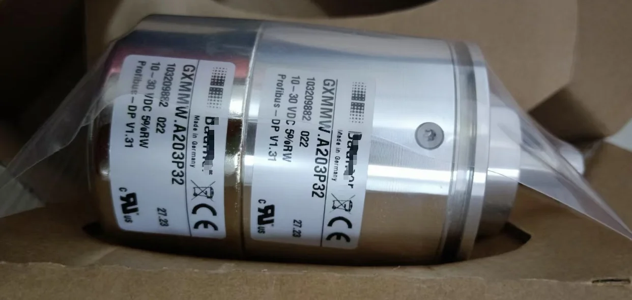 エンコーダ GXMMW.A203P32。 産業オートメーションシステムに適しており、10-30V DC電圧をサポートします。