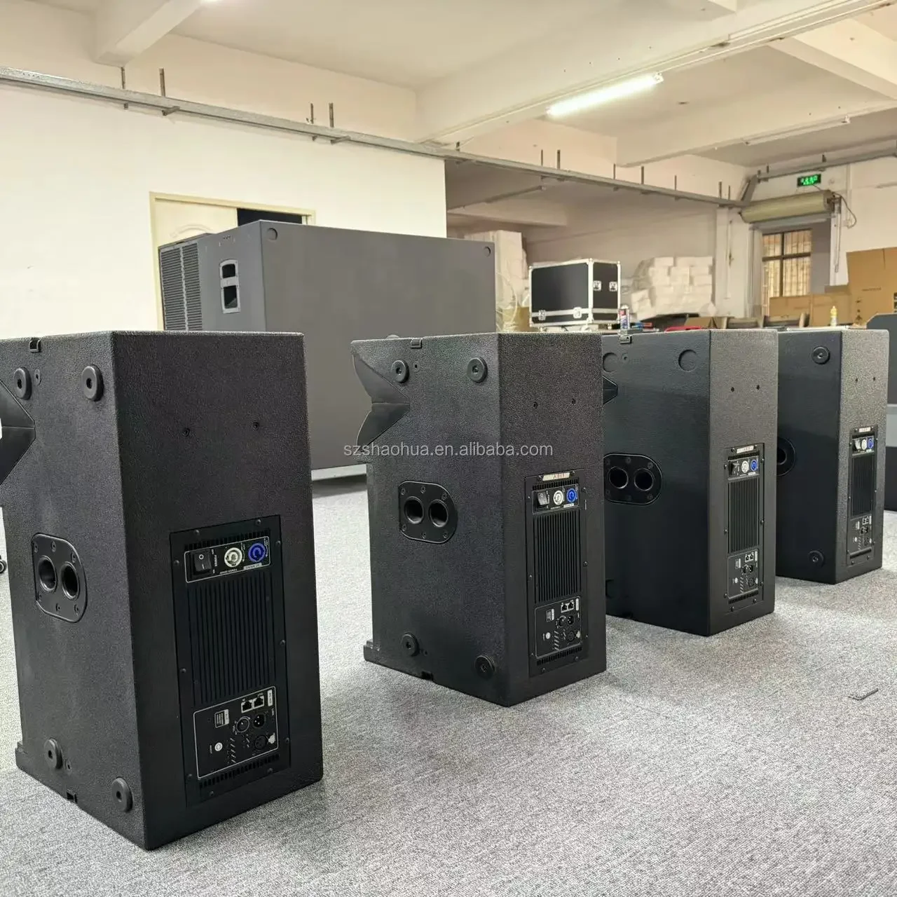 Originele gloednieuwe Vrx 932 enkele 12 inch line array-luidsprekers professioneel audiogeluidssysteem buiten aangedreven luidspreker actieve lijn