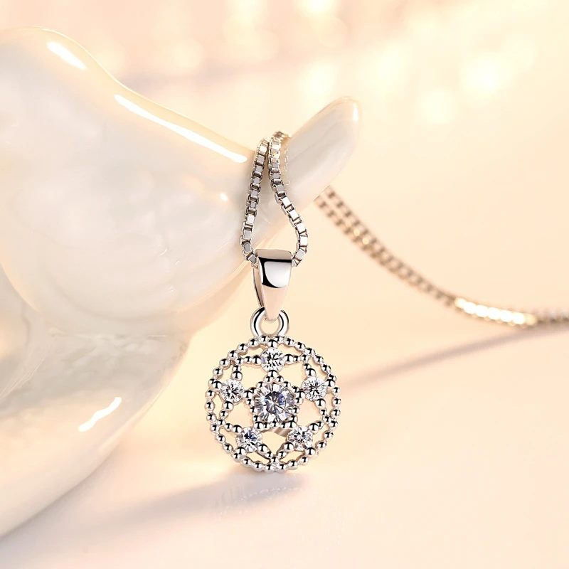 

925 Sterling Silver Fashion Light Luxury Hollow Lotus Seed Zircon Pendant Necklace Birthday Party Anniversary Gift