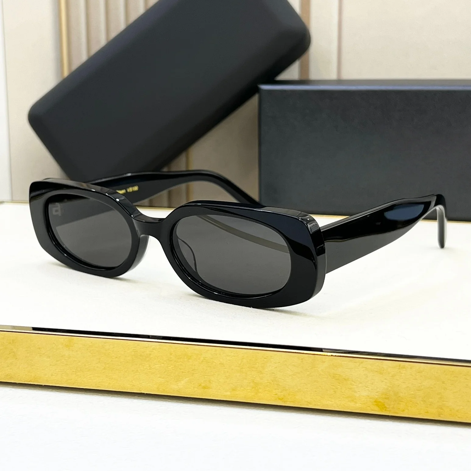 

Olsen VS100 High Quality Sunglasses Rectangle Acetate Trendy Women's Sunglasses Original Brands Handcrafted Sunglasses Male