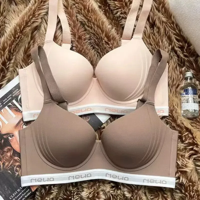 Large Breasts and Small Breasts Underwear for Women with Side Breasts To Prevent Sagging and Adjustable Markless Bra