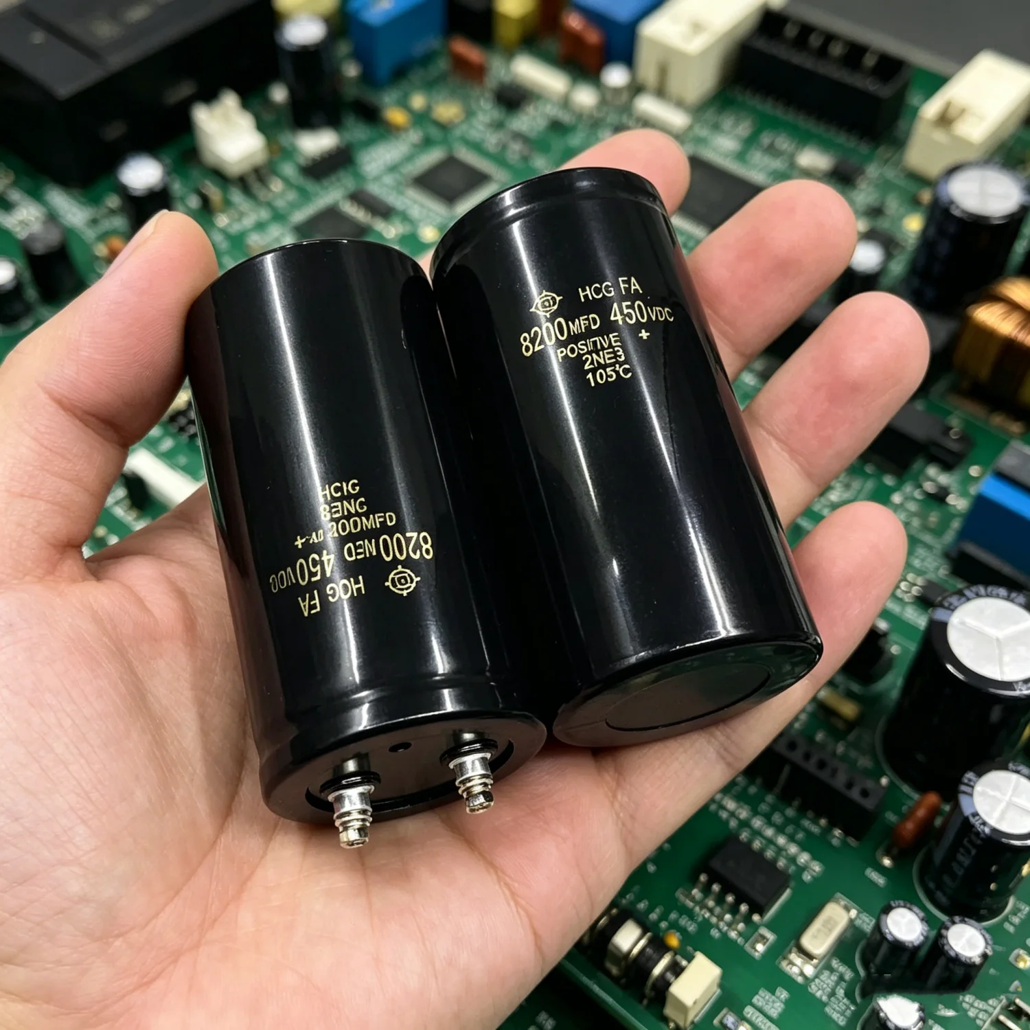 8200μf-400v-450v-日立製ネジ端子アルミ電解コンデンサ