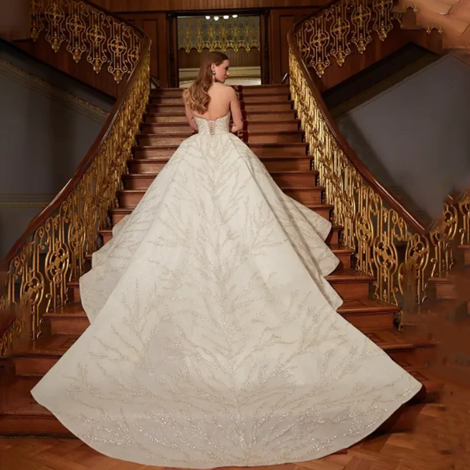 ブライダルドレス 絶妙な刺繍 ウェディングドレス 恋人レース アップリケ カスタムメイド ジュエル 長袖 スイープトレイン ボールガウン