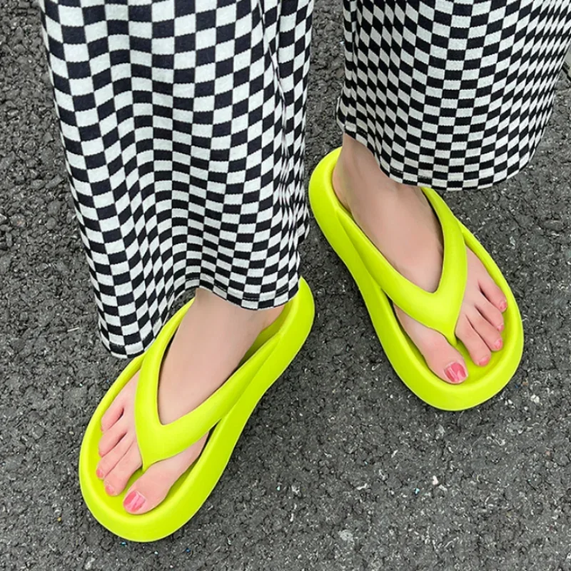 New Female Flip Flops Cloud Slippers EVA Soft Shoes Women 2023 Summer Thick Soled Simple Design Non-Slip Trendy Beach Slides