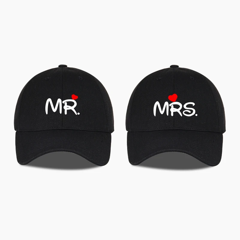“MR & MRS” Heart Print Couple Baseball Caps Soft and Comfortable with Adjustable Sizing Romantic and Sweet Couple Style, Fashion