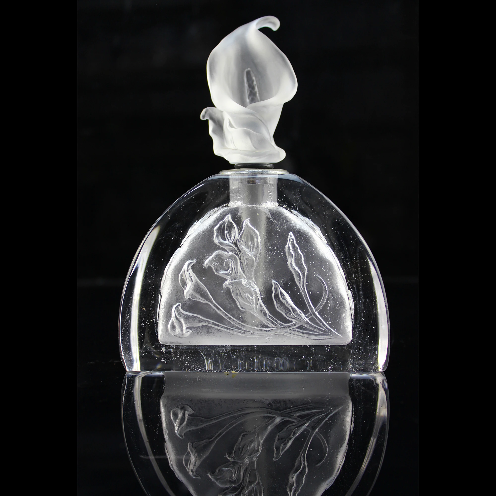 

Fengming Hot Sale Empty Clear Liuli Glass Perfume Crystal Bottles For Gift
