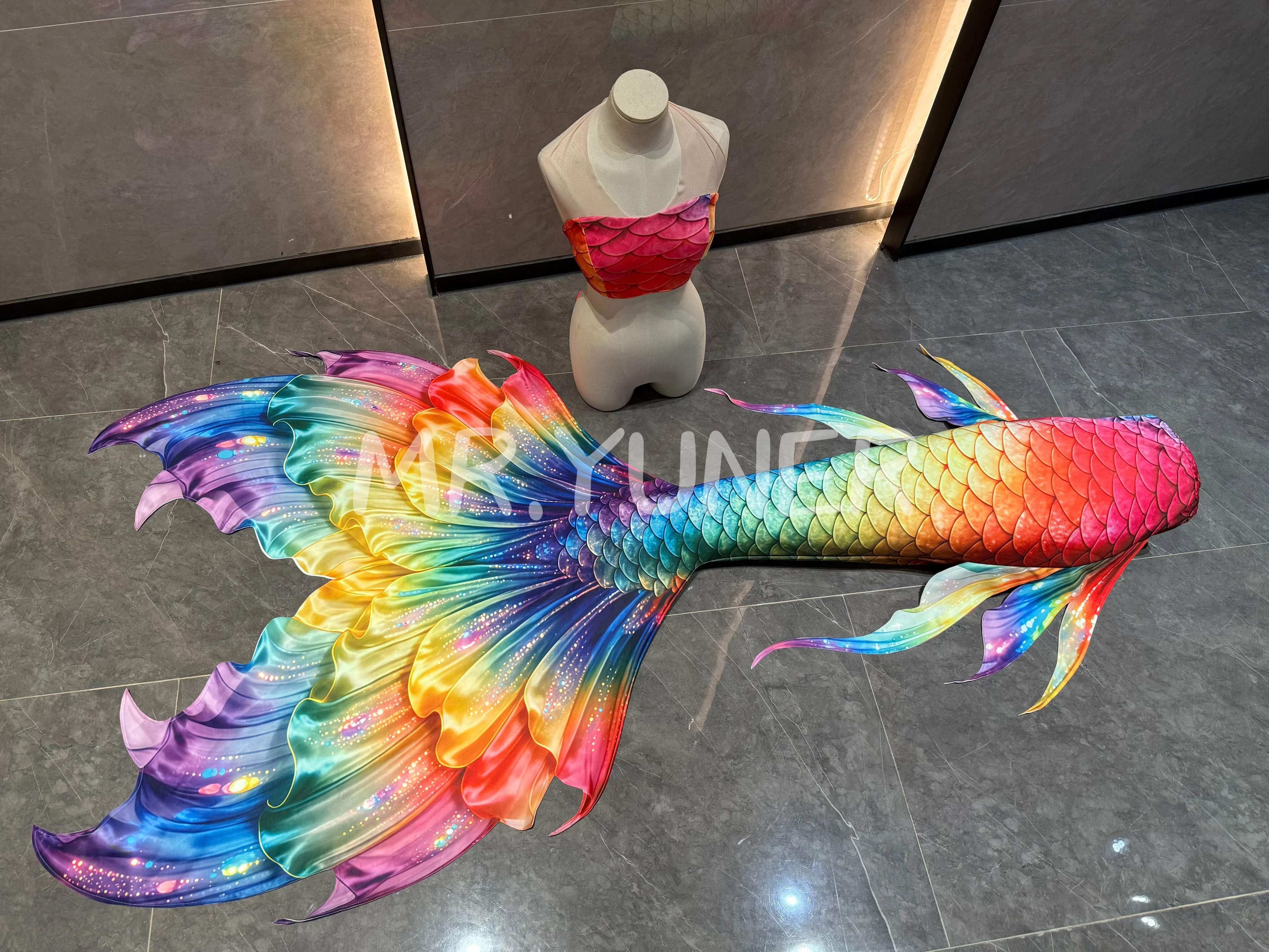 

Original Design Rainbow Mermaid Tail Aquarium Diving Performance Costume Butterfly Mermaid Tail