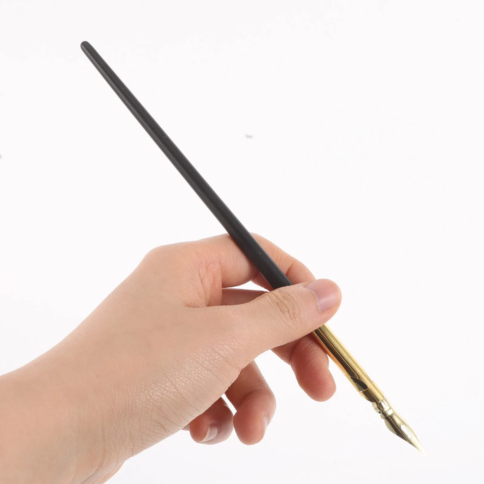 

2Pcs Manga Calligraphy Dip Pen Set Fine Tip Precision Ink Pens for Drawing Sketching Hand Lettering Artists Students