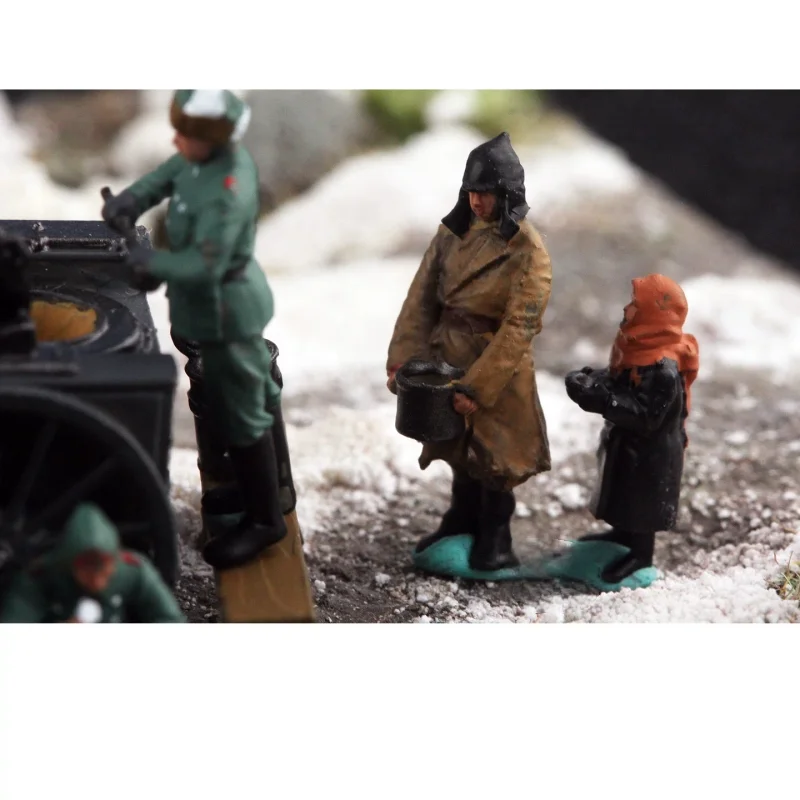 1:72 Scale Model Resin Painted Field Kitchen 3 Soldiers With 1 Cook Dining Cart Soldiers Toys DIY Scene Accessory Fans
