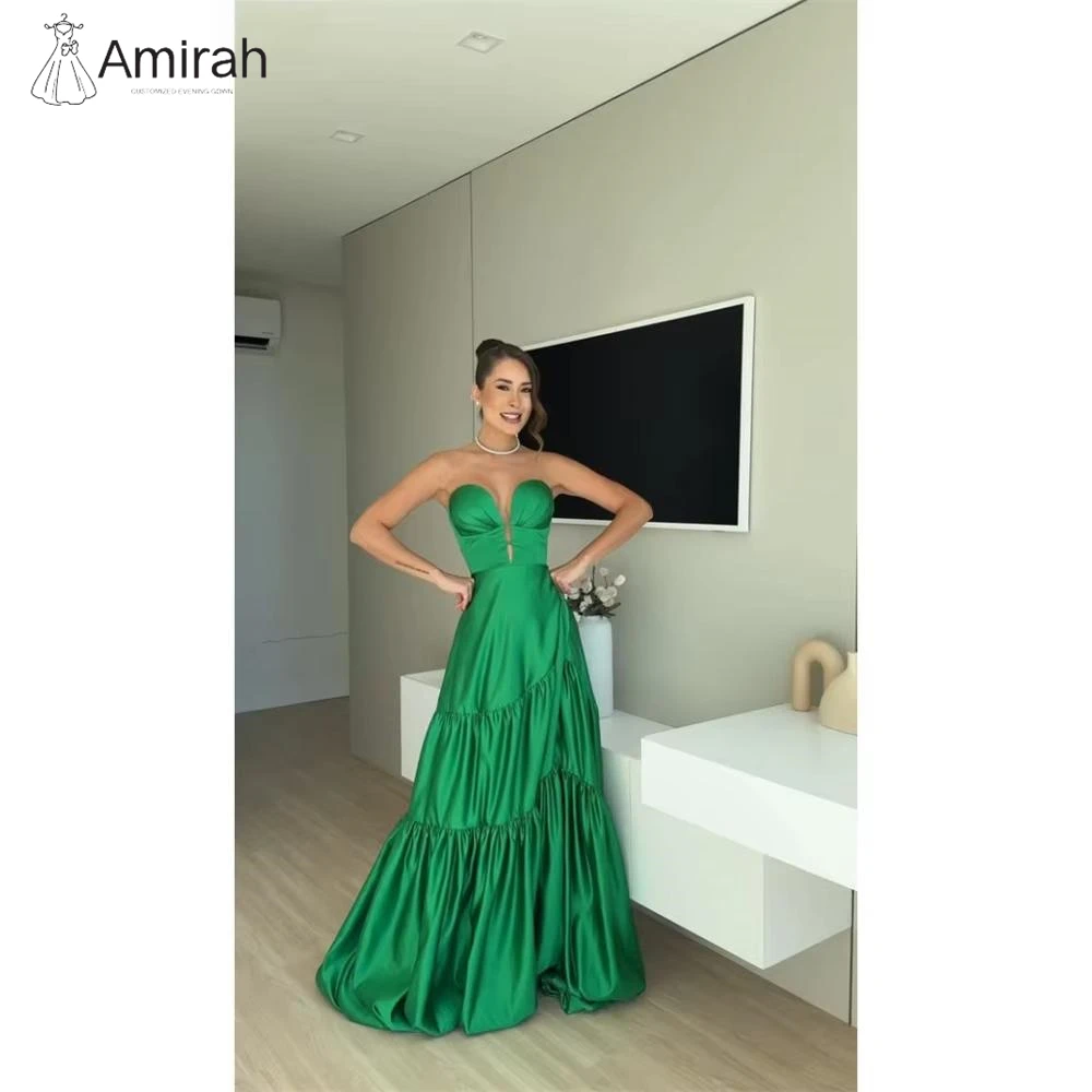 Amirah فستان حفلة موسيقية نسائي مكشوف الكتفين 2025 فساتين ستان على شكل حرف a للمناسبات الخاصة مصنوعة حسب الطلب فستان حفلات الزفاف الأخضر الفاخر