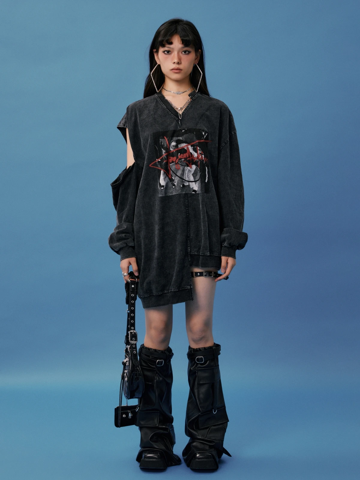 

Fuguen HuKim Original Design Long Sve Hoodie Loose Fit Street Sle Cotton T-irt with Chain Print Women's Faion