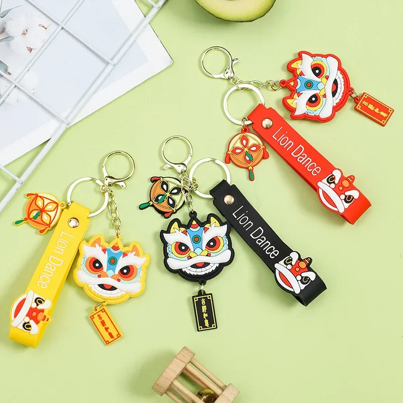 

Miniso key chains, cute cartoon gift pendants, car key chains, and exquisite accessory bag pendants