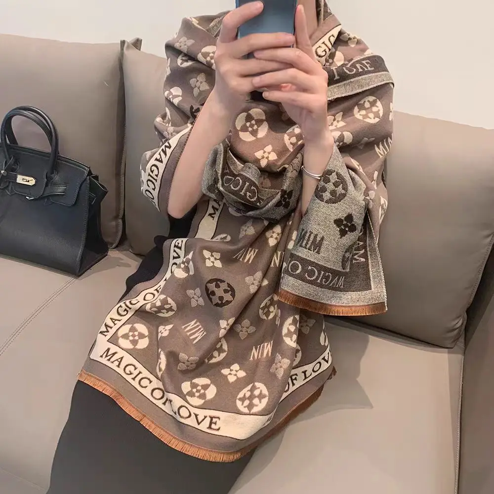 

2025 New Autumn Floral Scarf Women Winter Warm Cashmere Scarves Girls Sweet Soft Pashmina Shawl Outdoor Sun Shawls Ladies