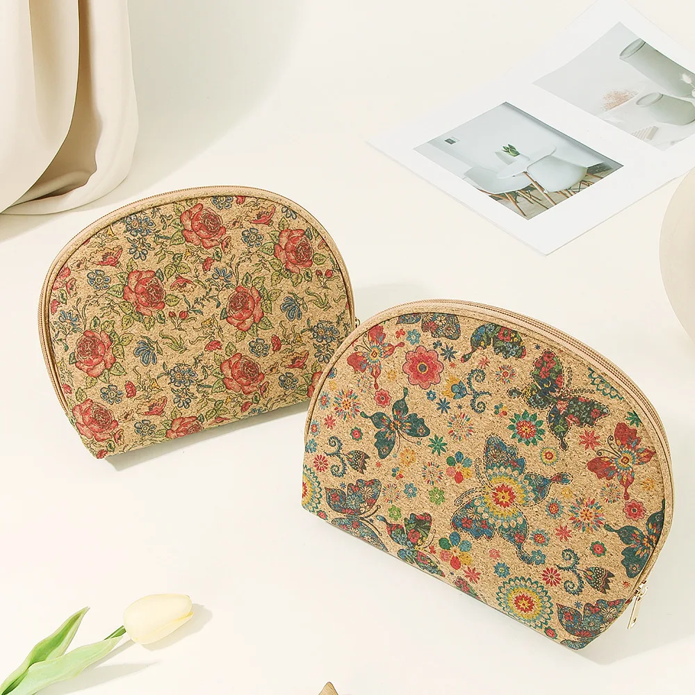 

Lightweight Makeup Bag Stylish Cork Bag Eco-Friendly Semi-Circular Cork Pouch for Daily Use Vacation Makeup
