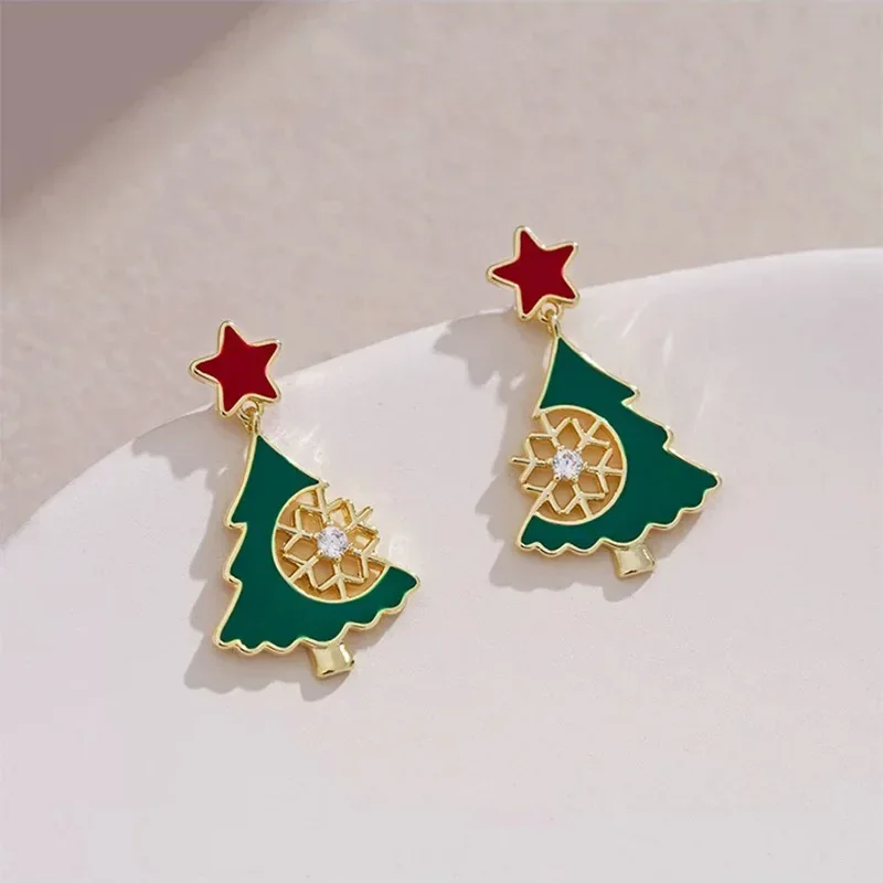 Fashion Asymmetry Christmas Clip Earrings Santa Claus Snowman Earrings Non Pierced Ear Clips Female Child Christmas Gift Jewelry