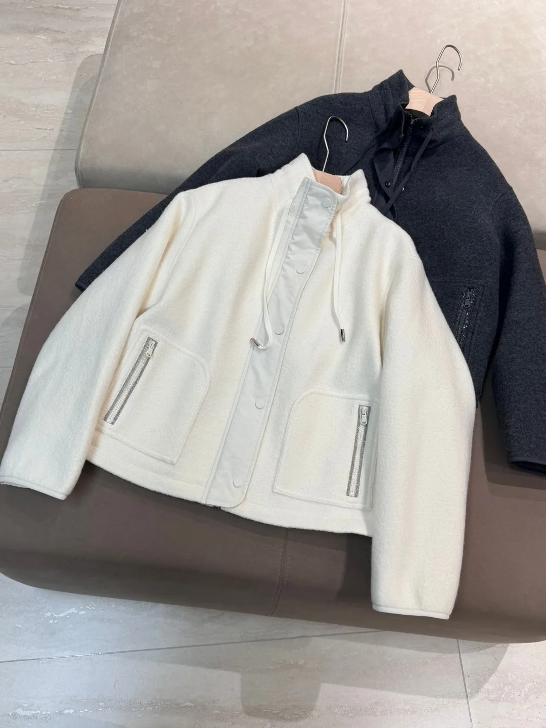 

Новая женская повседневная универсальная куртка из 100% шерсти с воротником на молнии