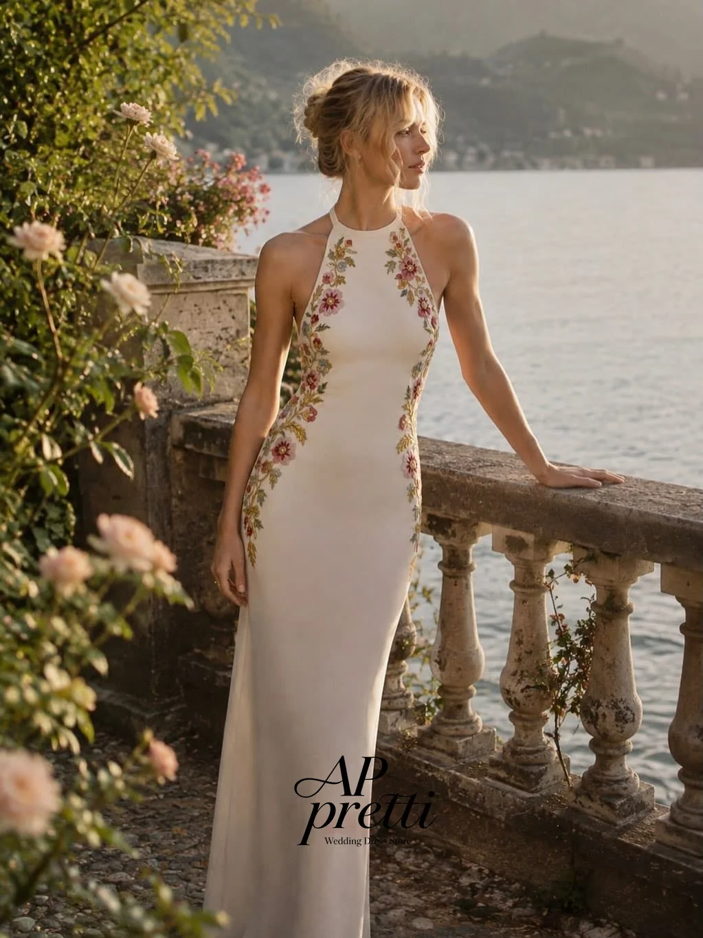 AP pretti Fabulous Soft Satin Wedding Dress Applique Customized Halter Sleeveless Floor-Length Bridal Gown Robe De Mariée 