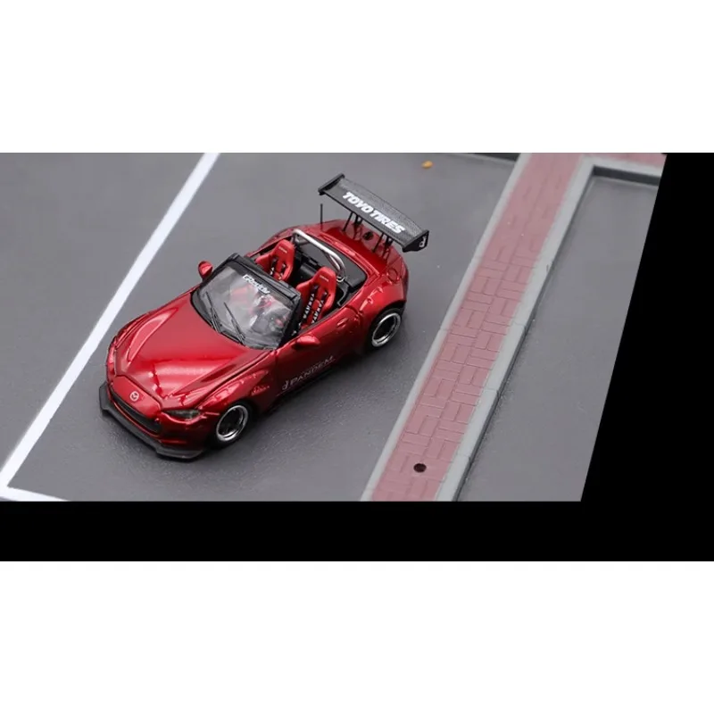 1:64 Voiture de sport convertible en édition limitée en stock, modèle de voiture en alliage moulé sous pression, jouets pour garçons, ornements, objets de collection.