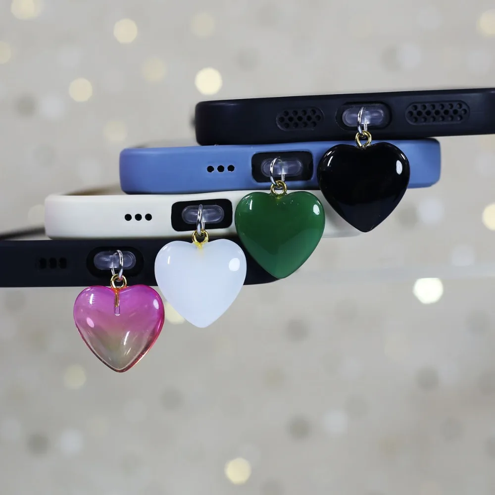 

Подвеска в форме сердца для телефона с пылезащитной заглушкой Подвеска в форме сердца подходит для iPhone/Type-C Универсальные аксессуары для телефонов