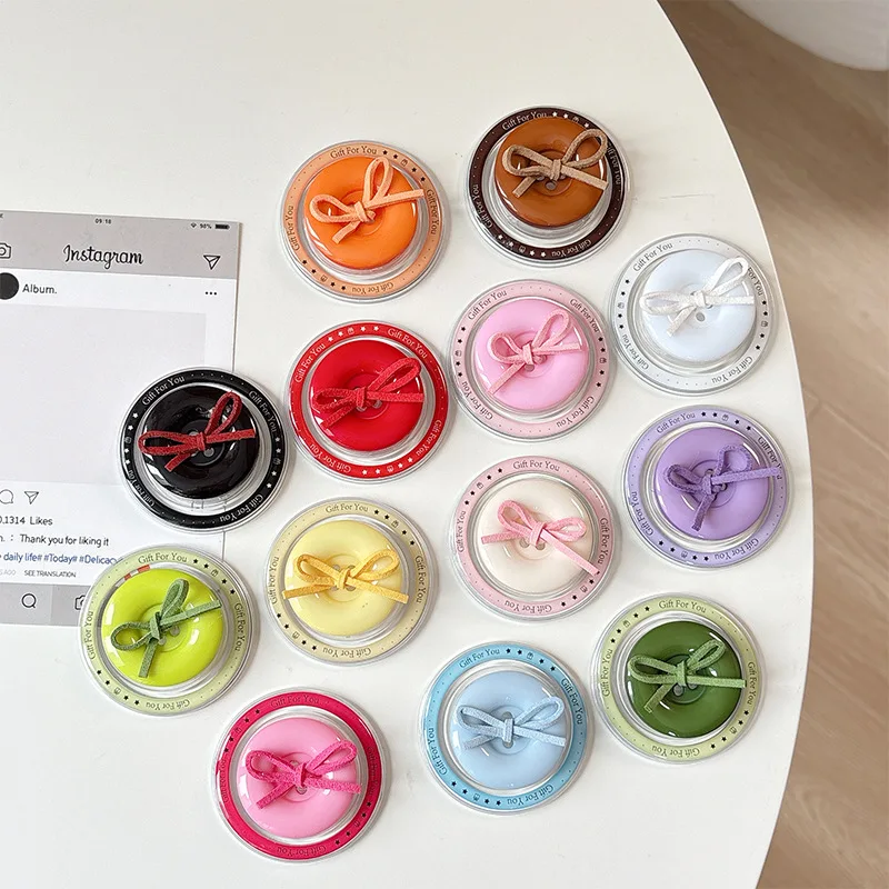 

Эксклюзивная магнитная защелкивающаяся подставка для телефона для однотонного настольного крепления MagSafe Bow Accent с противоскользящим основанием