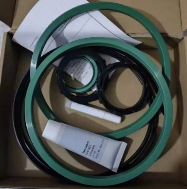 

Brand New DSBC/G-160 Cylinder Repair Kit Expedited shipping