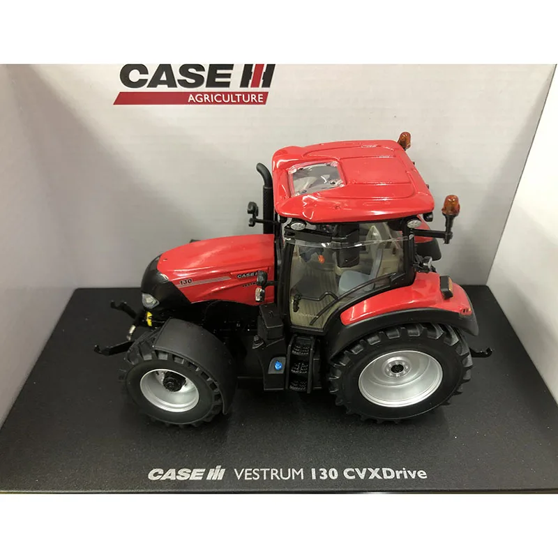 UH Diecast 1:32 Scale IH Vestrum 130 CVXDrive Alloy Tractor Model Collection Souvenir Display Ornaments Decoration 5358