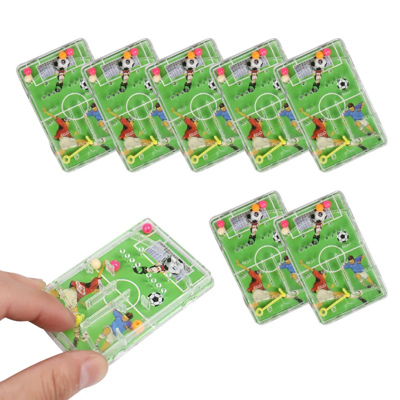 10 قطعة كرة القدم البلاستيكية عشوائية المحيط المتاهة المحمول لوحة الكرة والدبابيس الاطفال اللعب حفلة عيد ميلاد هدية لغز لعبة الدعامة بيناتا حشو #2