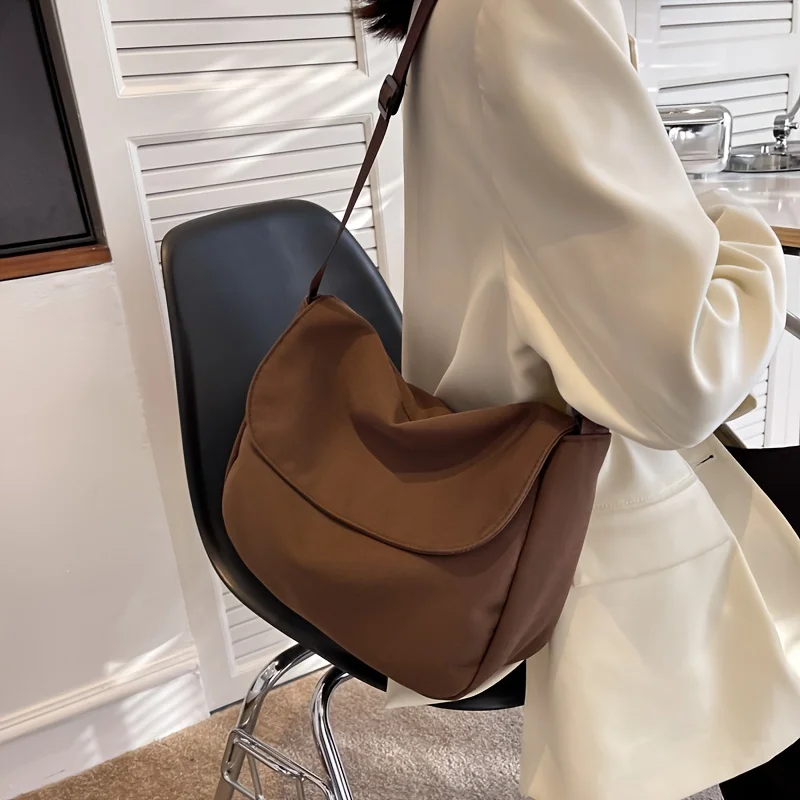 Stilvolle Damen Hobo Schulter-Umhängetasche, Geräumige Klapptasche mit Verstellbarem Riemen, Ideal für den Täglichen Arbeitsweg – Detail 3
