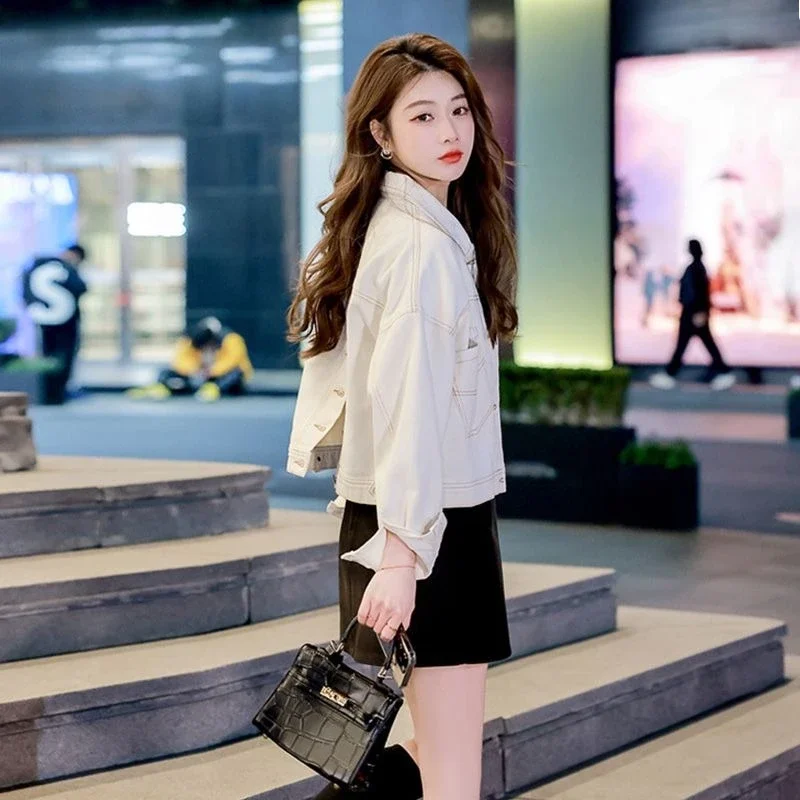 2025 Autumn Women's Army Green Short Denim Cargo Jacket Korean Style New Design Back Slit Button Chic Oversized Niche Casual Top
