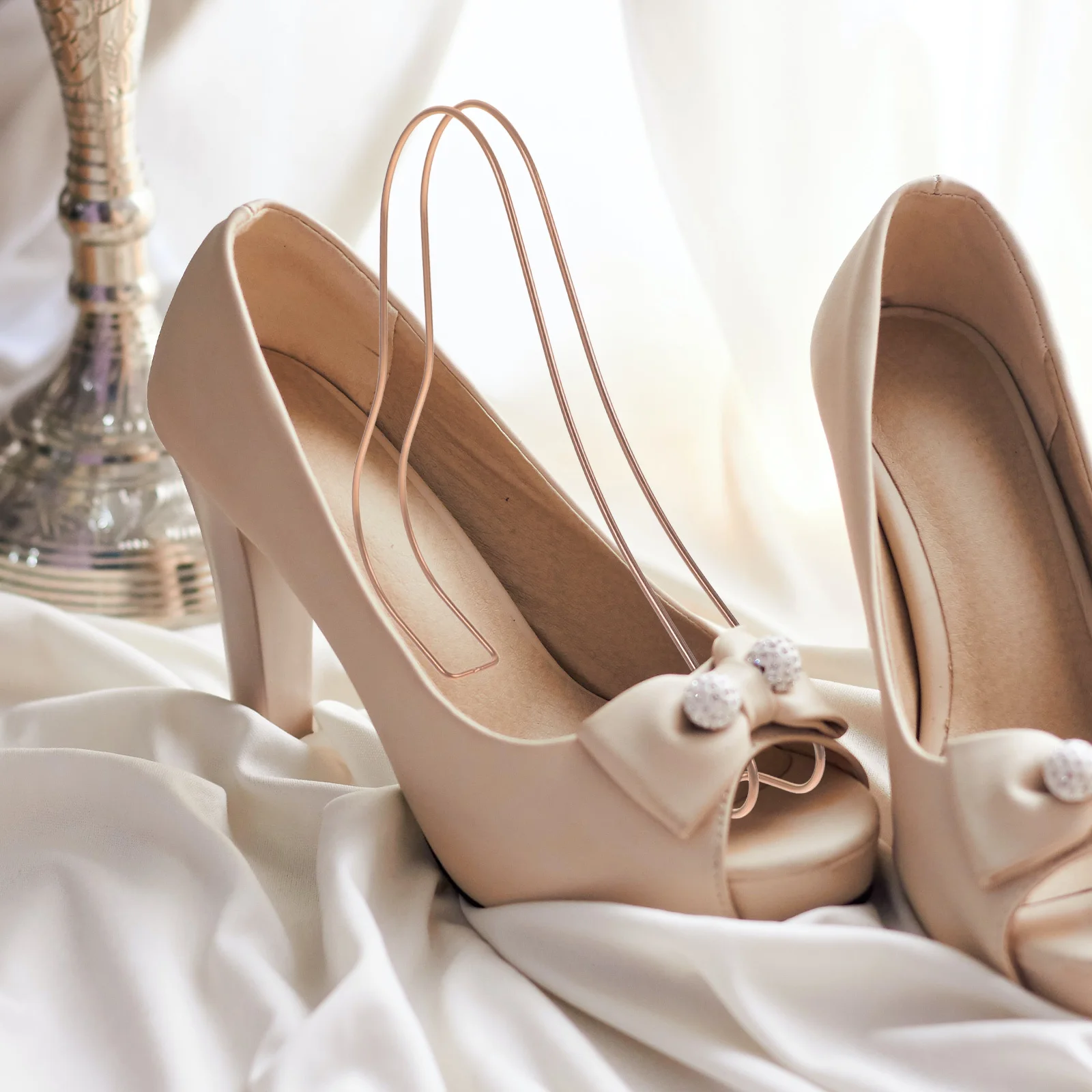 

2PCS Metal Shoe Display Rack Elastic Storage Shelves High Heel Stand Durable AntiRust Sturdy Organizer Home Store