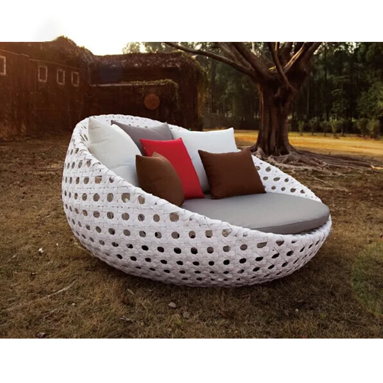 Outdoor round bed garden nap bed leisure rattan chair beach chair outdoor rattan woven furniture