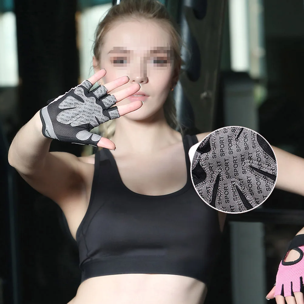 

Women's Fitness Gloves Pink M Size Breathable Anti-Slip Silicone Palm Half Finger Training Gloves for Weightlifting Workout
