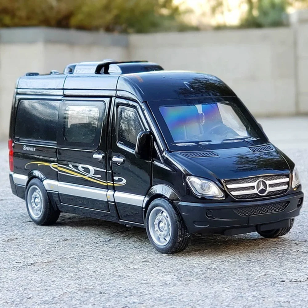 1:32 Sprinter Sottobicchiere Pressofuso in lega Giocattoli Modelli di auto Veicoli Tirare indietro con luce sonora Veicoli in miniatura Ornamenti per bambini