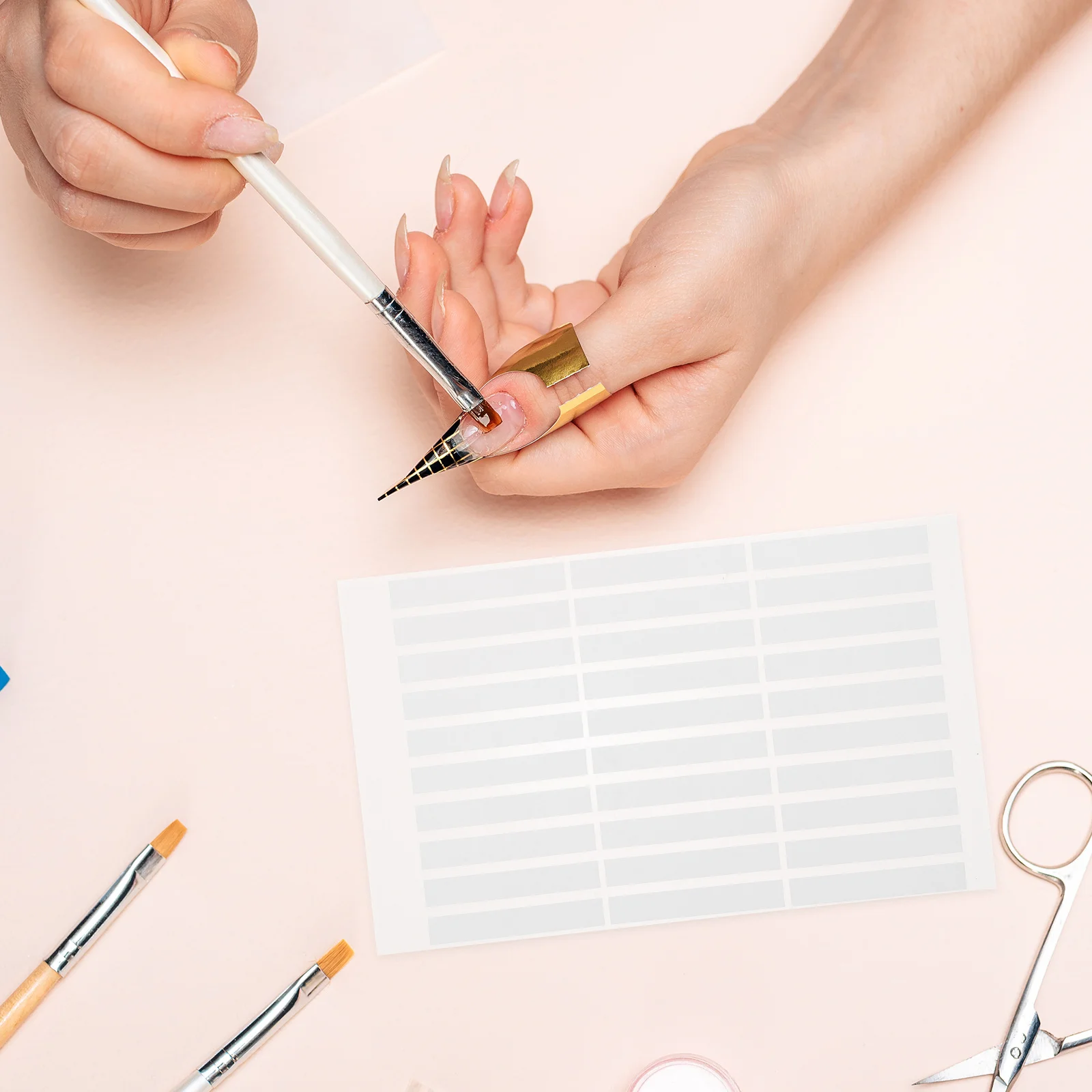 10 pièces ruban adhésif Double face clair sans Trace colle à ongles autocollant presse sur les ongles onglets d'art des ongles pour l'affichage des faux ongles en acrylique