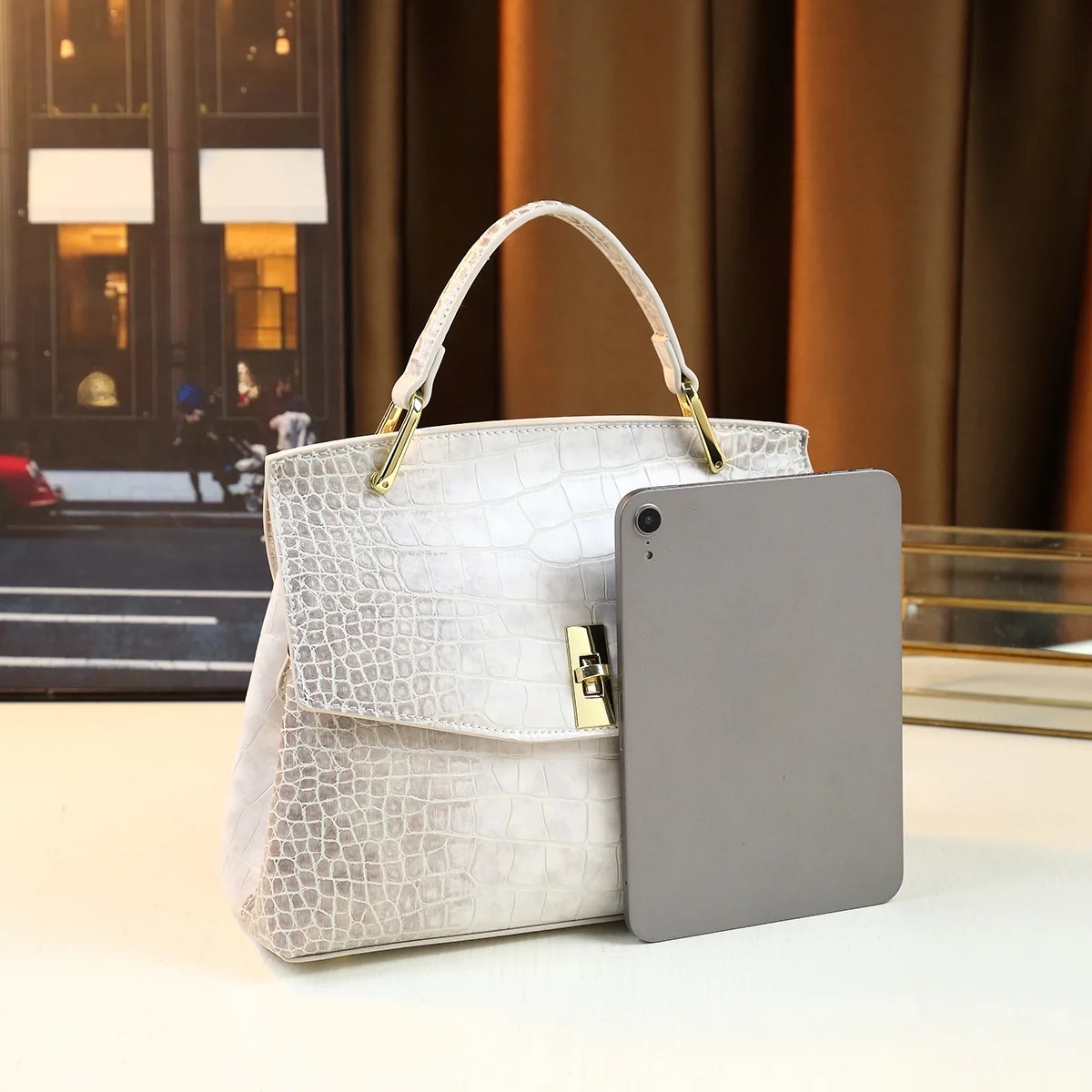 2024 New Arrival PU Handbag for Women, Crocodile Pattern Tote Shoulder Bag with Large Capacity and Elegant Design