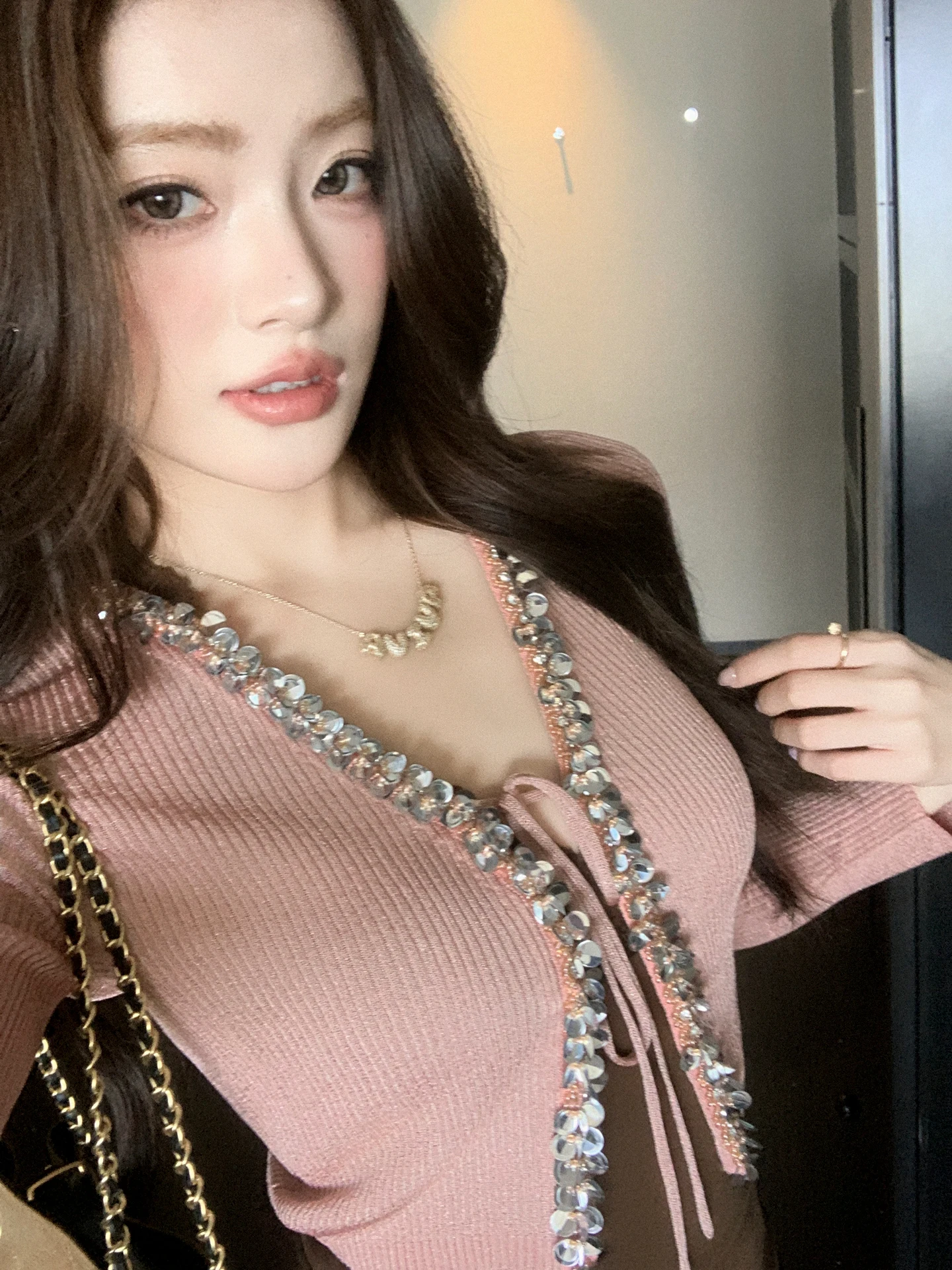 

Pink Heavy Embelliment Design Knitted Cardigan Women's Slim Fit ort Sle Autumn Faion Ele Sle V-ne Long Sve