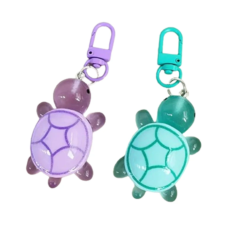 LLavero de adorno de tortuga luminosa de resina de dibujos animados, llavero de tortuga de Color que brilla en la oscuridad, accesorio colgante para bolso, regalos para novias