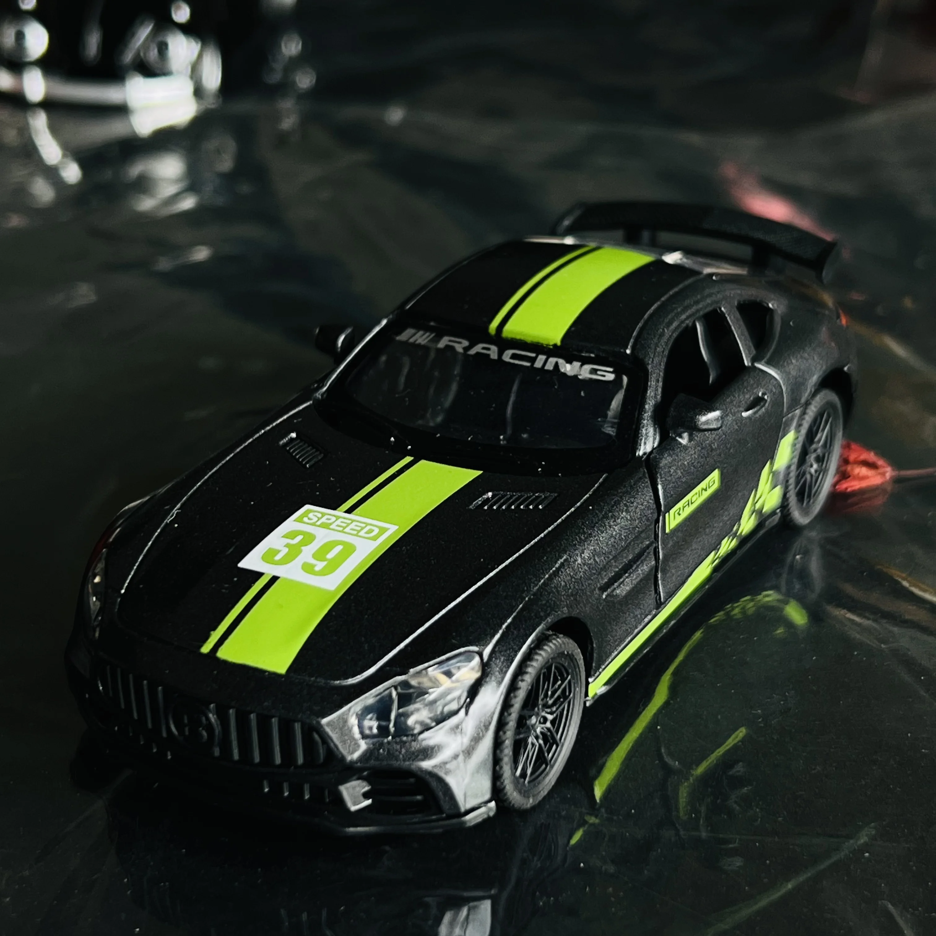 Simulated alloy car model, children\'s toy, door opening car model, gift, sports car, cake decoration ornament